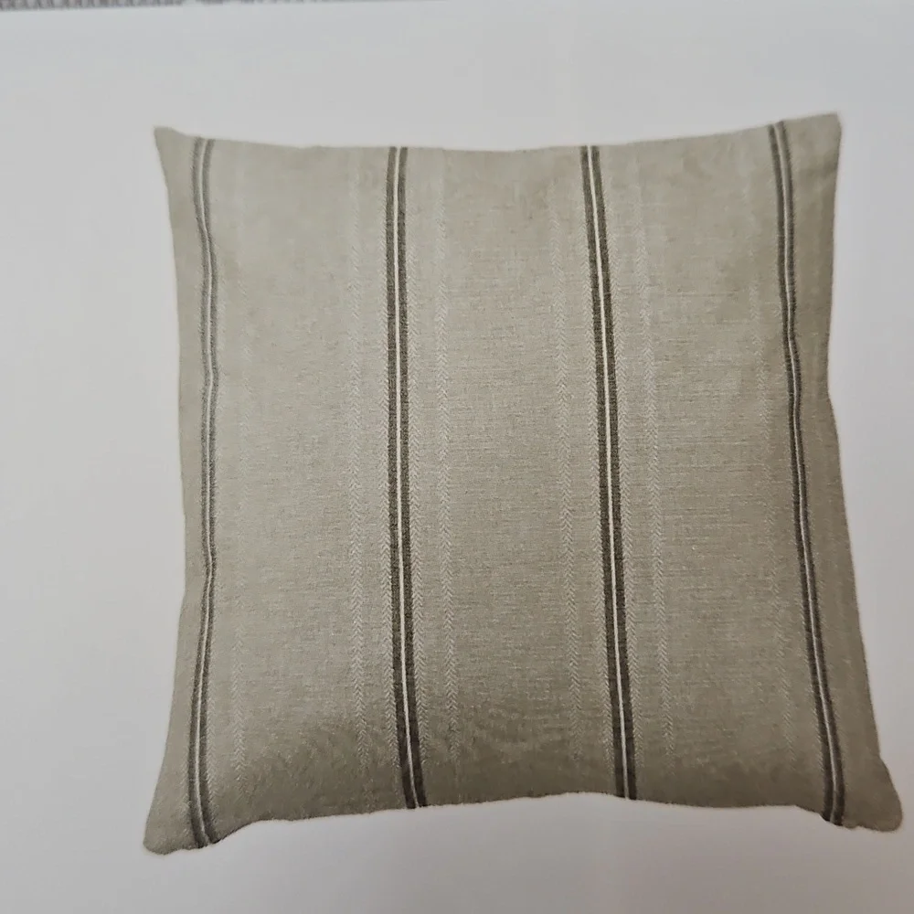 IKEA Stortimjan Cushion Cover NEW Maria Vinka 20X20 Gray White Black